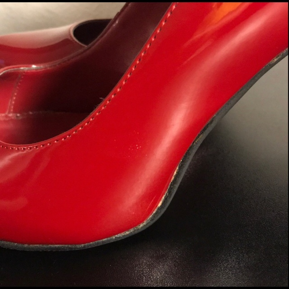 Type Z Heels - Picture 10 of 11